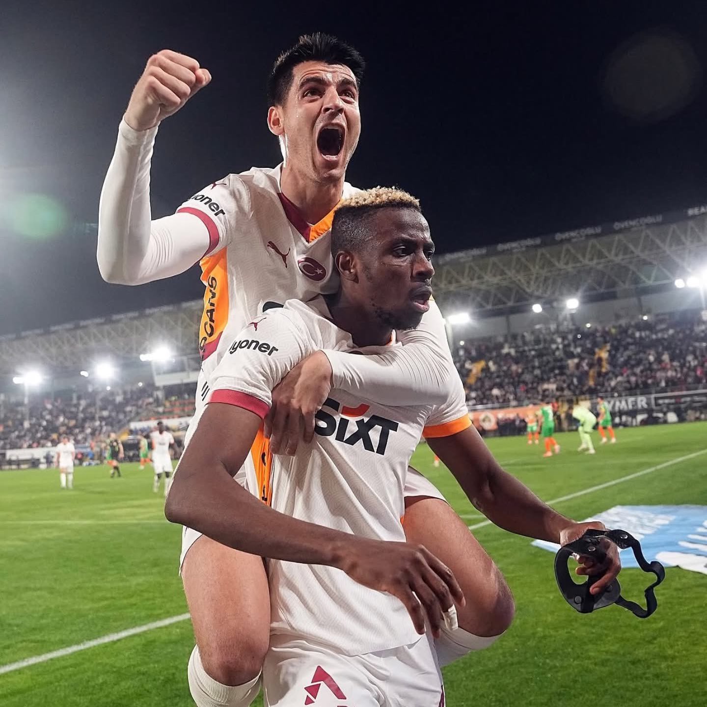 电子竞技投注-罗马诺：奥斯梅恩转会将引起连锁反应，那不勒斯正努力签下努涅斯