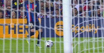 1665356624896010479.gif 巴萨.gif